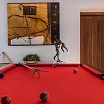 Giant Room In Sintra Center Inside 17Th Century Villa With Snooker And Patio 3* Sintra