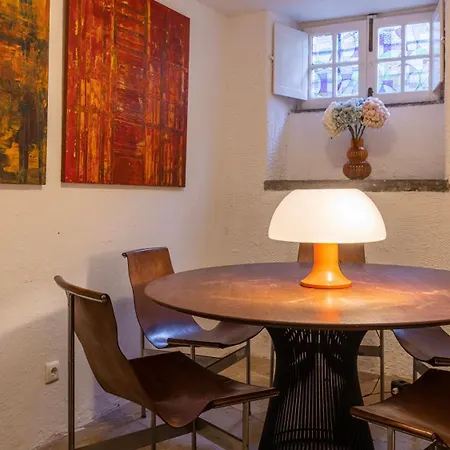 Giant In Center Inside 17th Century With Snooker And Patio Bed & Breakfast 3*