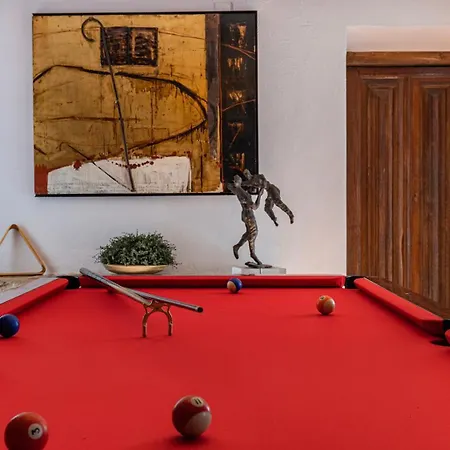 Giant In Center Inside 17th Century With Snooker And Patio 3* Sintra
