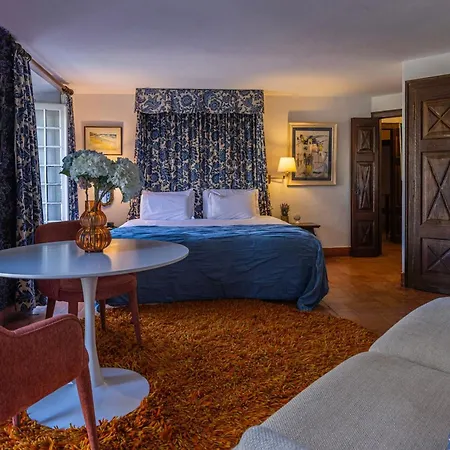Giant In Center Inside 17th Century With Snooker And Patio 3* Sintra